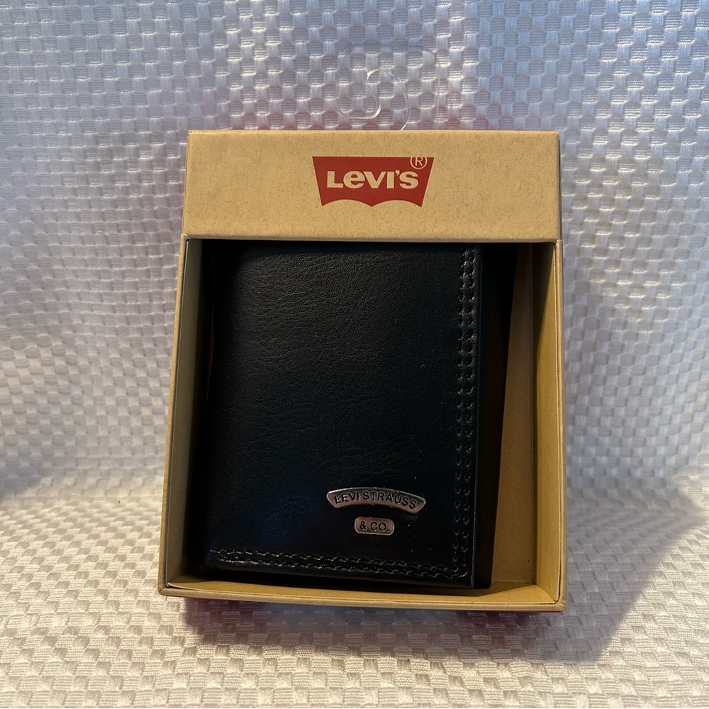 Brand New Levi’s Wallet